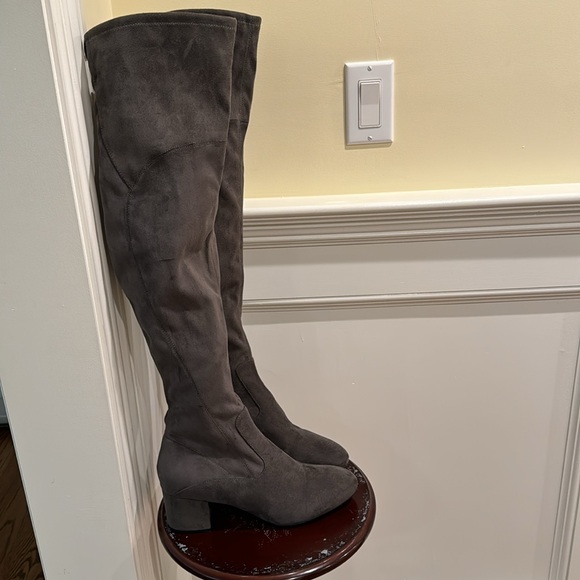 Ivanka Trump Grey Suede Over The Knee Boot Size 9.5M - Picture 5 of 11